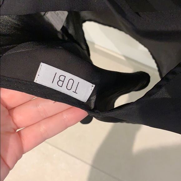 Sheer Open Back Top - Picture 3 of 4